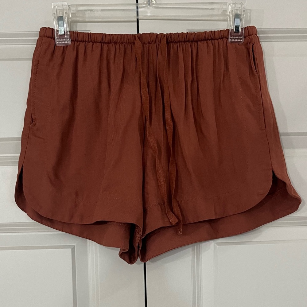 NWT Wishlist Rayon Shorts, Size Medium